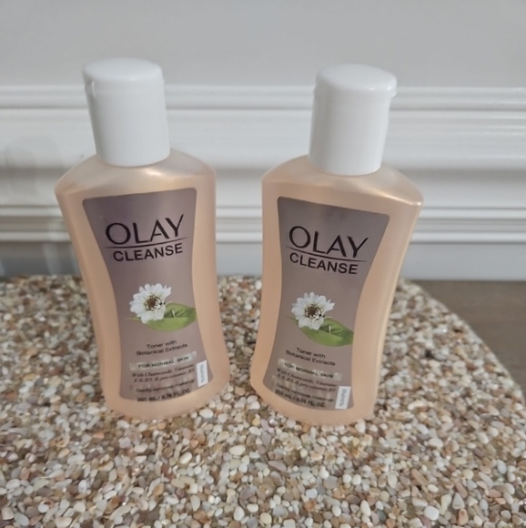 OLAY CLEANSE 2 Pc Set TONER WITH BOTANICAL EXTRACTS 200mL AUTHENTIC NEW - Picture 1 of 7
